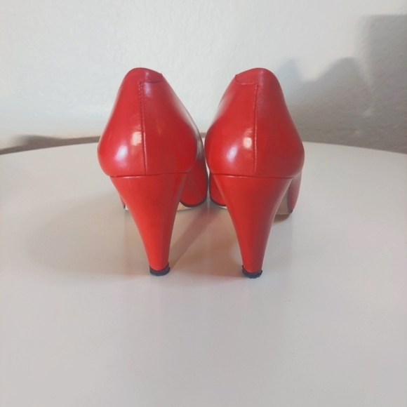 Via Spiga Vintage Red Leather Heels - Picture 3 of 12